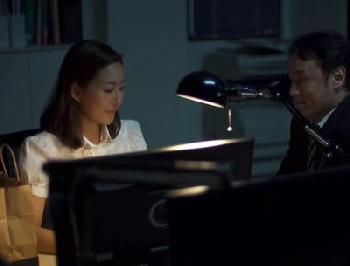 会社で少し優しくされた上司に堕ちて…誰もいなくなった社内で会社で性行為!!