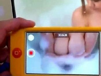 女子校生の妹の友人たちにパンチラ色仕掛けされて色情狂セックス