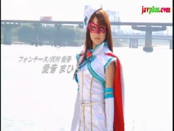 清楚で大人しそうなとても綺麗なマダムが色情狂ぶり全開で身悶え狂乱する浮気中出し交尾