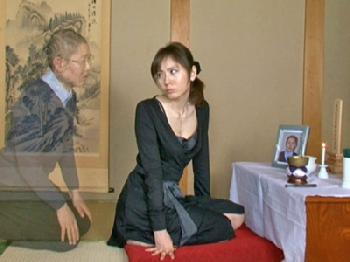 後ろからちょっかい出する背後霊