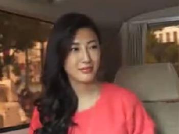 スタイル抜群のセレブ人妻が夫以外の男のペニスに屈服アクメ