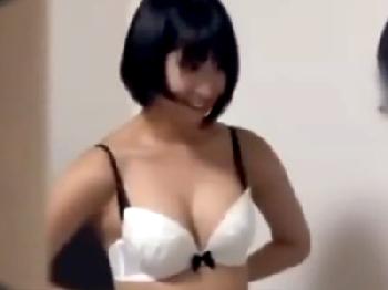 弟の友人の童貞精液が膣内射精されるまで騎乗位をやめない神素人お姉ちゃん無許可で動画撮影そして流出!!