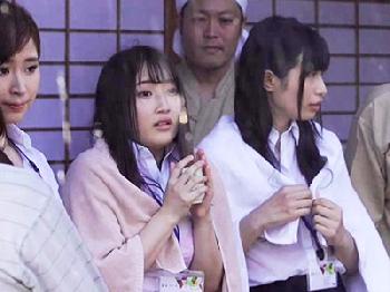 思いがけないゲリラ豪雨で近所の温泉宿で雨宿りしてた美女会社員3人組を種付け輪姦膣内射精