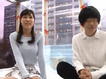 成人を迎えたばかりの素人巨乳娘がマジックミラー号で友人とハードピストン性交