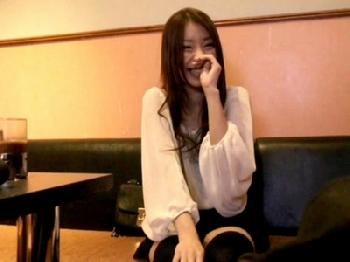 お嬢様過ぎて男性経験皆無な素人と強烈な性行為