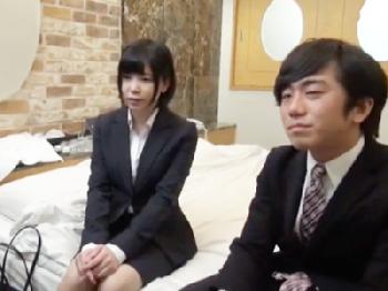 既婚上司と新人女性会社員が賞金欲しさに中出し浮気