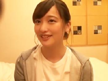 同僚の悪巧みで先輩社員と付き合わされてプライベートセックスをハメ撮り盗撮される新人女性会社員