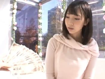 捕まえた素人の美女女子大生を札束で惑わしてマジックミラー号内挿入大成功