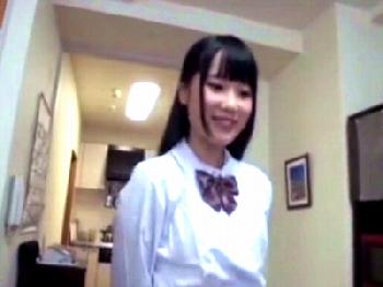 発育途中の美少女女子校生が叔父さんのイチモツで絶頂アクメ