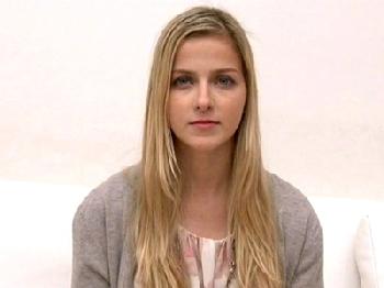 いま話題の金髪美少女が最初で最後のアナルで快楽に溺れていく