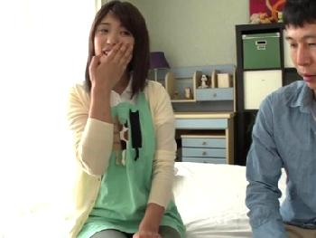 休憩中の保母さんをナンパして母性本能をくすぐる童貞筆おろしW