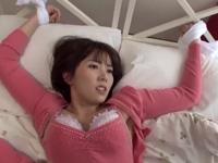 息子のクラスの友人に拘束され息子の前で調教される母親