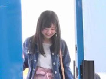 凄く清楚でキュートな美少女がマジックミラー号に乗車し知らない男と即ズボ!!