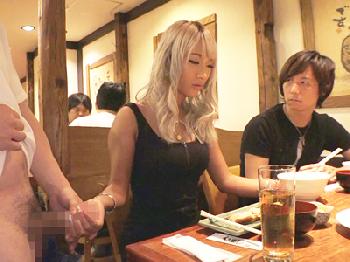 普通のタイムストップとは違ったプライベートで時間を止められたギャルに股間の穴へ挿入したまま射精し放題