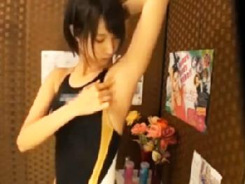 健康的な肉体の美少女が競泳水着に着替えさせられ卑劣なマッサージ師に挿入される…