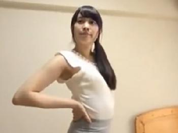 桃尻家政婦を押し倒して中出し性暴行