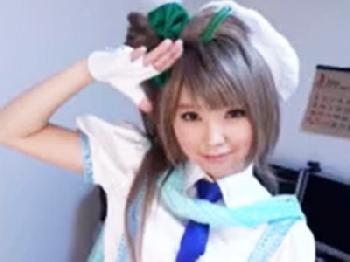 可愛いコスプレイヤーと避妊具無しのナマ中出し性交を盗み撮り