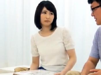 底なしの性的欲望に悩むマダムと巨根すぎて悩む童貞がご対面した結末