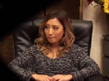 スタイル抜群の黒ギャル美女が変態マッサージ師に挿入され悶絶アクメ