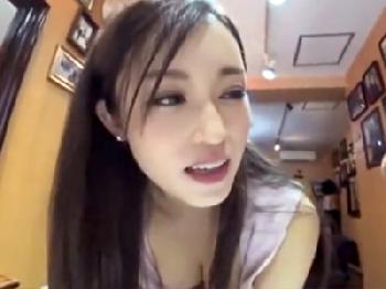 可愛くて巨乳で淫奔な痴女美容師が密かに手コキ抜きしてくれる神サロン