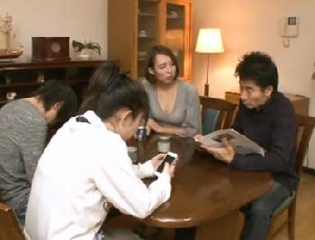 身体が弱い自分にもいつも優しく接してくれる義母に…特別な感情を抱いてしまった息子が切望した結果