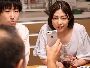 最初は夫を助けるために夫上司に身体を許した妻が…だんだんと堕ちていく
