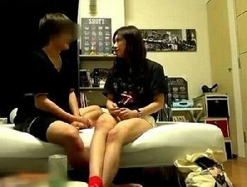 美少女過ぎる素人をハメ撮り部屋で盗撮完了!!ベッド備え付けでアヘ顔バッチリの昇天アクメ