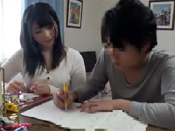 家庭教師のお姉さんが思春期男に強引に押し倒され強引オメコ内射精で悶絶