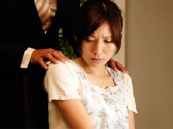 浮気現場を目撃された若妻が奴隷契約を結ばされ肉欲便所にW