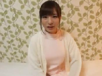 渋谷駅で素人逆ナンパしてコンドーム未装着の膣内射精交尾に持ち込むお姉さん