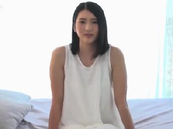 まさかのガッキー似!!何を間違えたか天然神美少女がAVデビューW