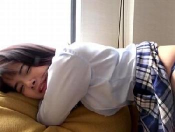 低身長の魅力的な女子校生と親密なSEX!!男性器大好きな肉食痴女に育っちゃいました♡