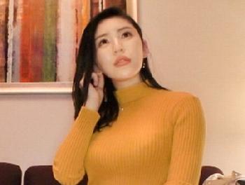 帰省してきた息子に挿入される豊乳人妻