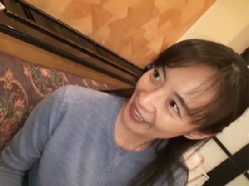 若いときは可愛かったであろうセックスレス熟女人妻に青春を取り戻してもらうハメ撮り膣内射精