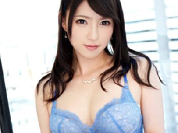 3日に1度はオナニーをする真面目で卑猥な素人人妻が初センズリ鑑賞