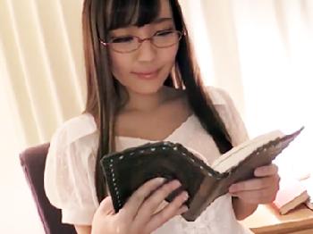 優等生そうな顔したビッチ美少女が先生を痴女って中出し交尾