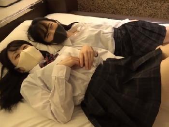 初対面のリアル女子校生2人と熱々3Pできるハーレムタイム