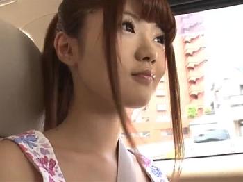 美少女セーラー服女子校生のパンストを破って中出し