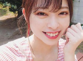 貧乳けどアイドルのような美少女!!乳房を大きくしたくてコンドーム未装着で孕ませ射精!!