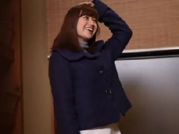 主婦友が大学生との王様ゲームでイケメンに誘われ混浴で不貞交尾