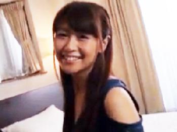 マン汁で穴が開くコンドームを装着して可愛いデリヘル嬢たちにきっちり中出し発射