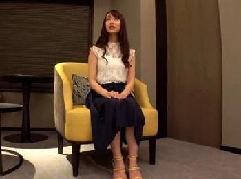 自らAVに応募してきた介護士25歳の素人→普段から浮気してる淫らな女子が3回目の出演W