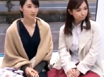 しつこいバストマッサージでムラっときた主婦たちが股を開いて不貞乱交