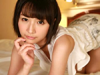 美女が刺激的なスロー性交で大絶頂