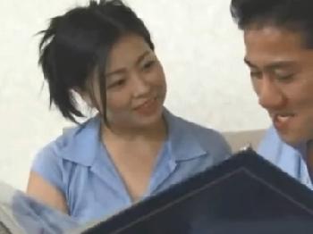 ご無沙汰膣に巨根を挿入され汗だくでエクスタシーへ到達する熟女人妻W