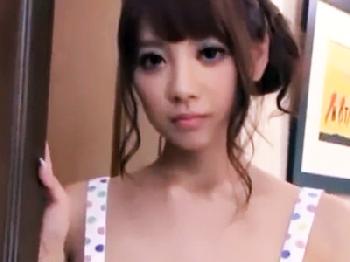 明かに誘ってる裸エプロンの爆乳お姉さんを玄関で性的凌辱W