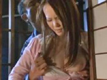 エロ親父に夜這いされて不貞を繰り返す人妻