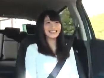 貧乳美女が乳首を勃起させてペニスに乱れまくる熱を帯びた精力的なセックス