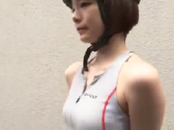 巨乳で美脚!!最高級の美女が大股開きでペニ棒とバイブで連続昇天する激しすぎSEX