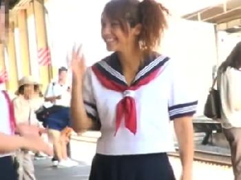 ハーフ美少女女子校生が痴漢されて集団で強姦されるヤバイやつW